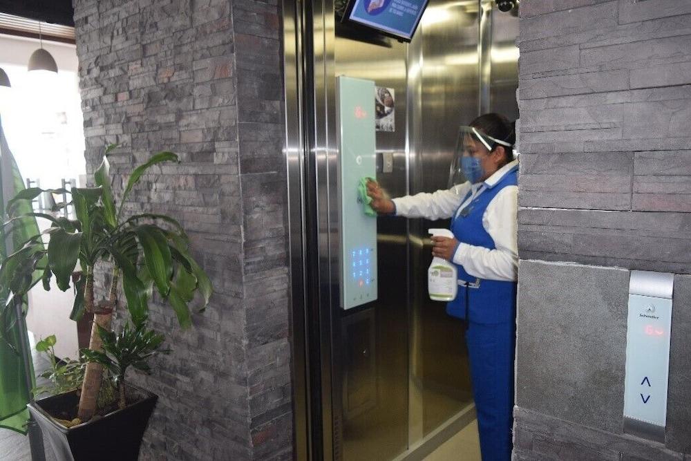 Tryp By Wyndham Mexico City World Trade Center Area Екстериор снимка