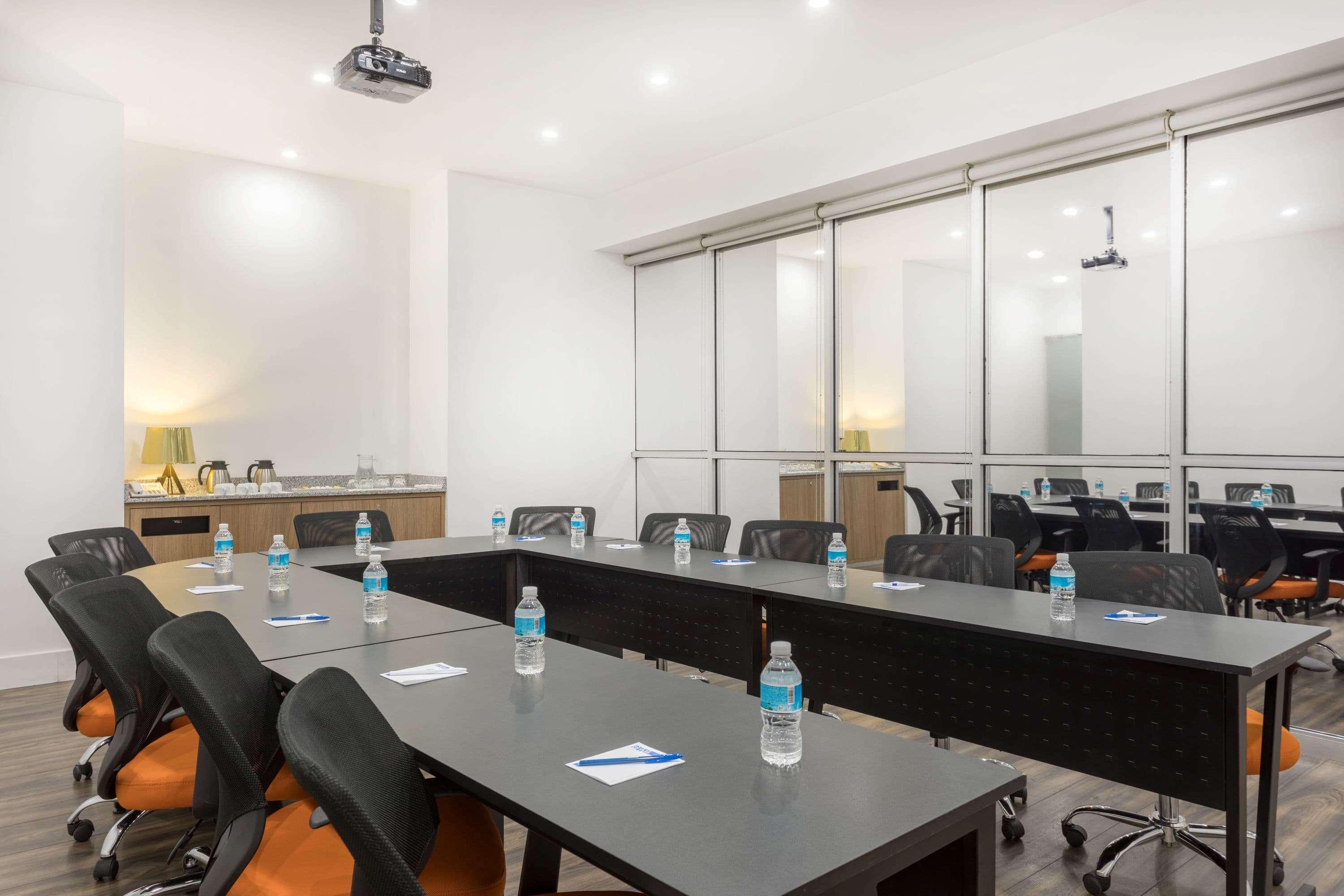 Tryp By Wyndham Mexico City World Trade Center Area Екстериор снимка