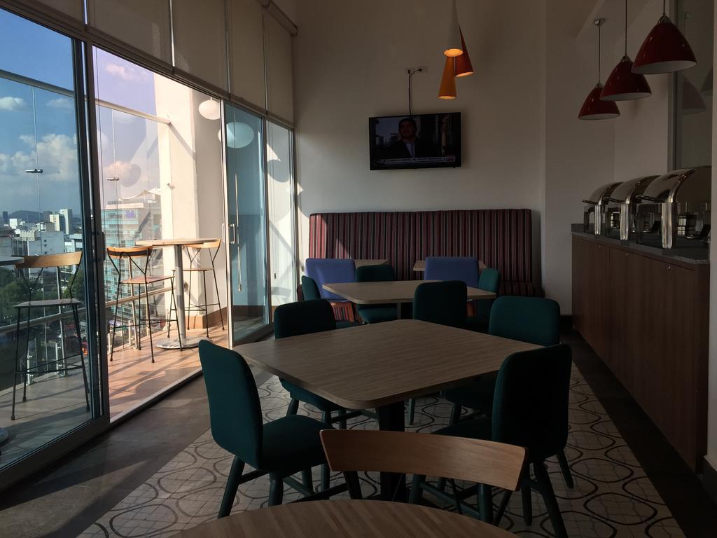 Tryp By Wyndham Mexico City World Trade Center Area Екстериор снимка