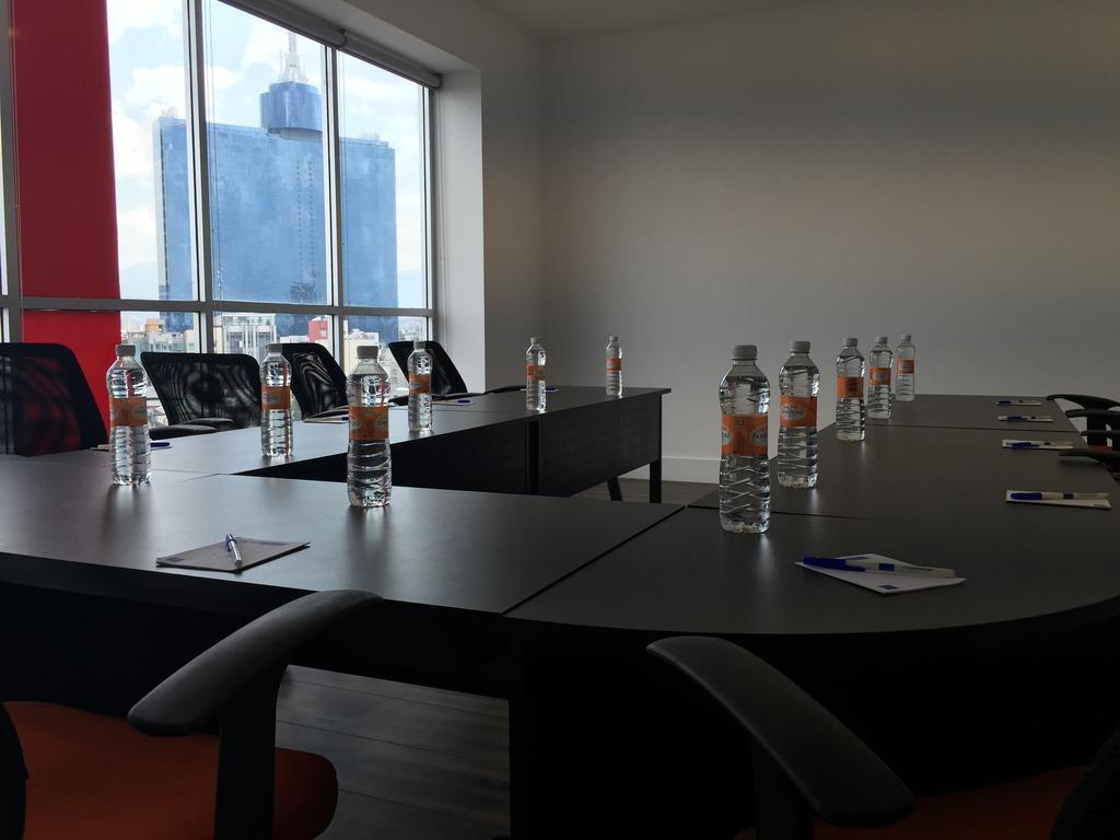 Tryp By Wyndham Mexico City World Trade Center Area Екстериор снимка